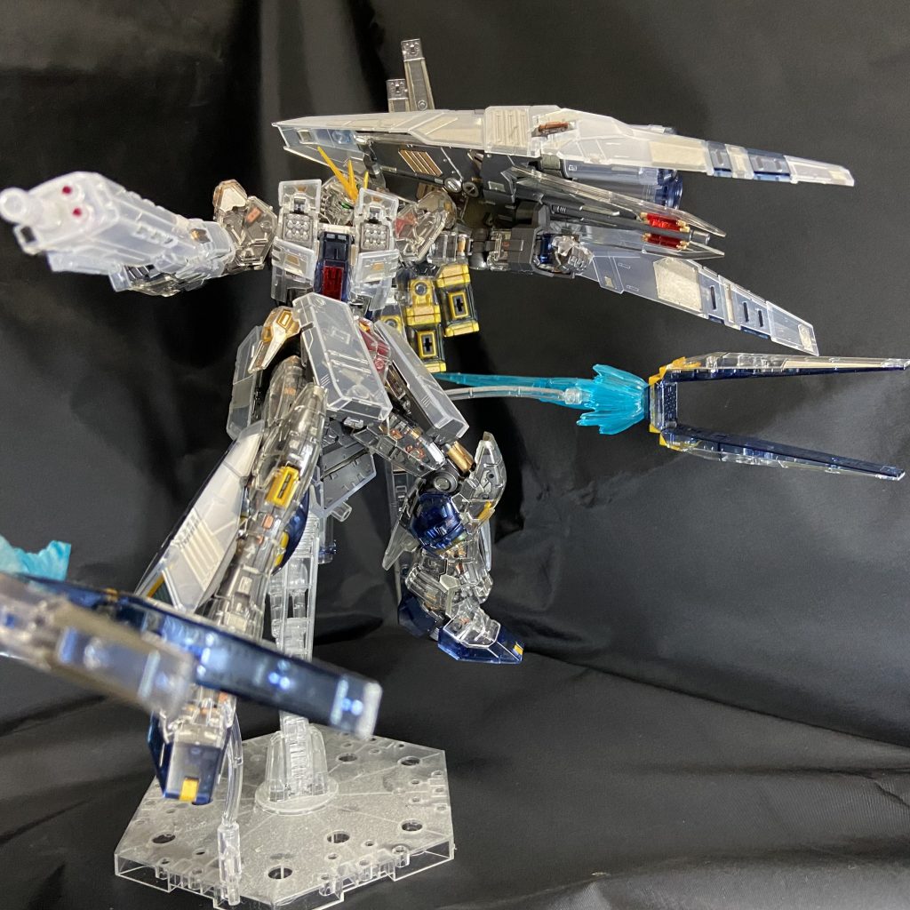 RG νガンダム HWS クリアバージョン–2枚目/制作者：たなしゅん