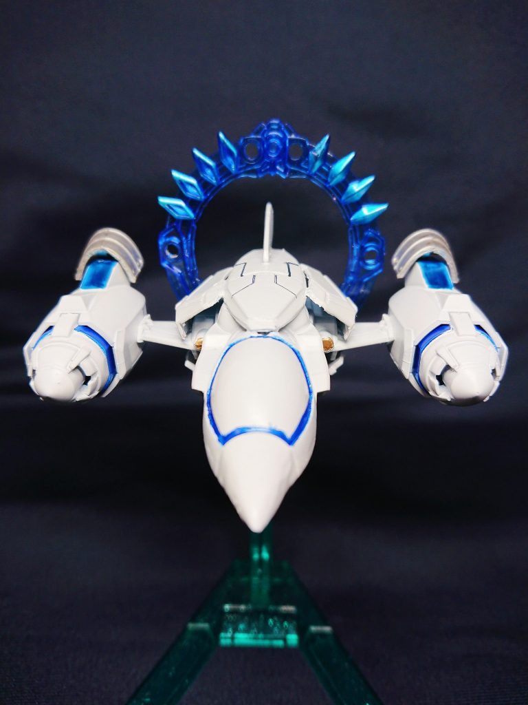 サガフロに登場する飛行メカで、中島製作所にて作られた自律型メカです。ちなみに日本陸軍の航空機を製造した｢中島飛行機｣が元ネタとなります。名前は｢零式艦上戦闘機(零戦)｣のコードネームだったり、技の神威クラッシュが企画段階では神風アタックというアウトな名称でした。