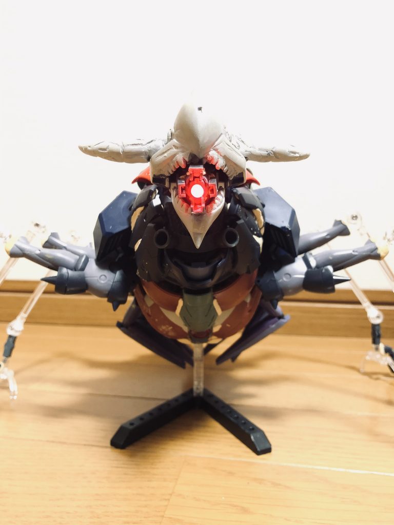 脚部はエルドラプルートを使用