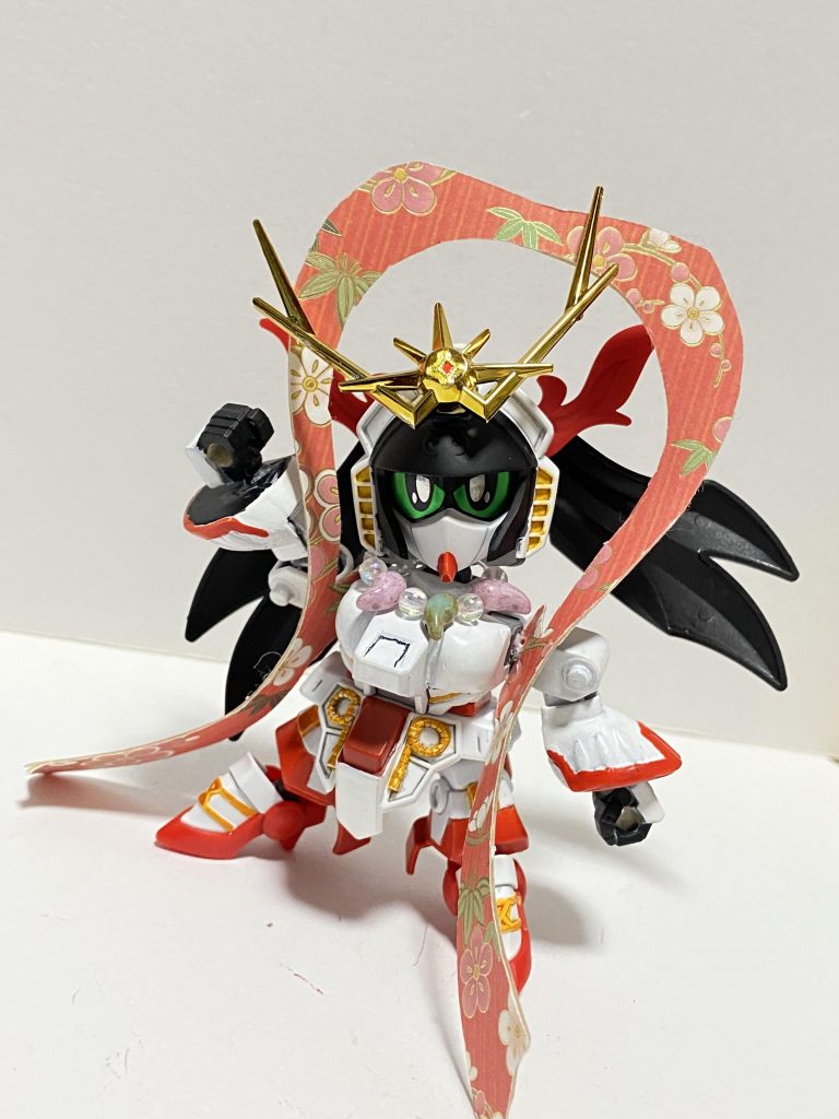 平服形態。肩は差し替えで羽衣を装着。頭の飾りも変えてます。腰部と脚はLGBB二代目大将軍。頭部と足ヒールは祝融。頭の飾りはLGBB烈光から。胸部は二代目の鎧なしにBBスターゲイザーのパーツとパテで。袖は天熾鵬司馬懿の脚パーツにLGBB関節入れてパテ盛り。