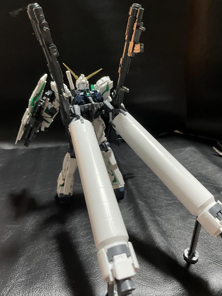 出撃前のFAユニコーンの後姿です。