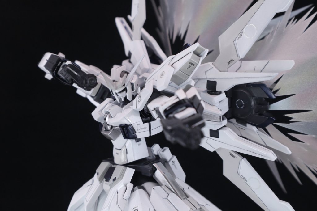 「ドッズライフルショーティー」サイドスカートにマウントされてる。