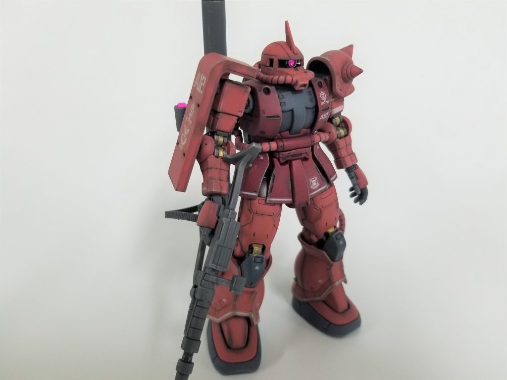 関節部分は、ゴールドと焼き鉄色の部分塗装で。