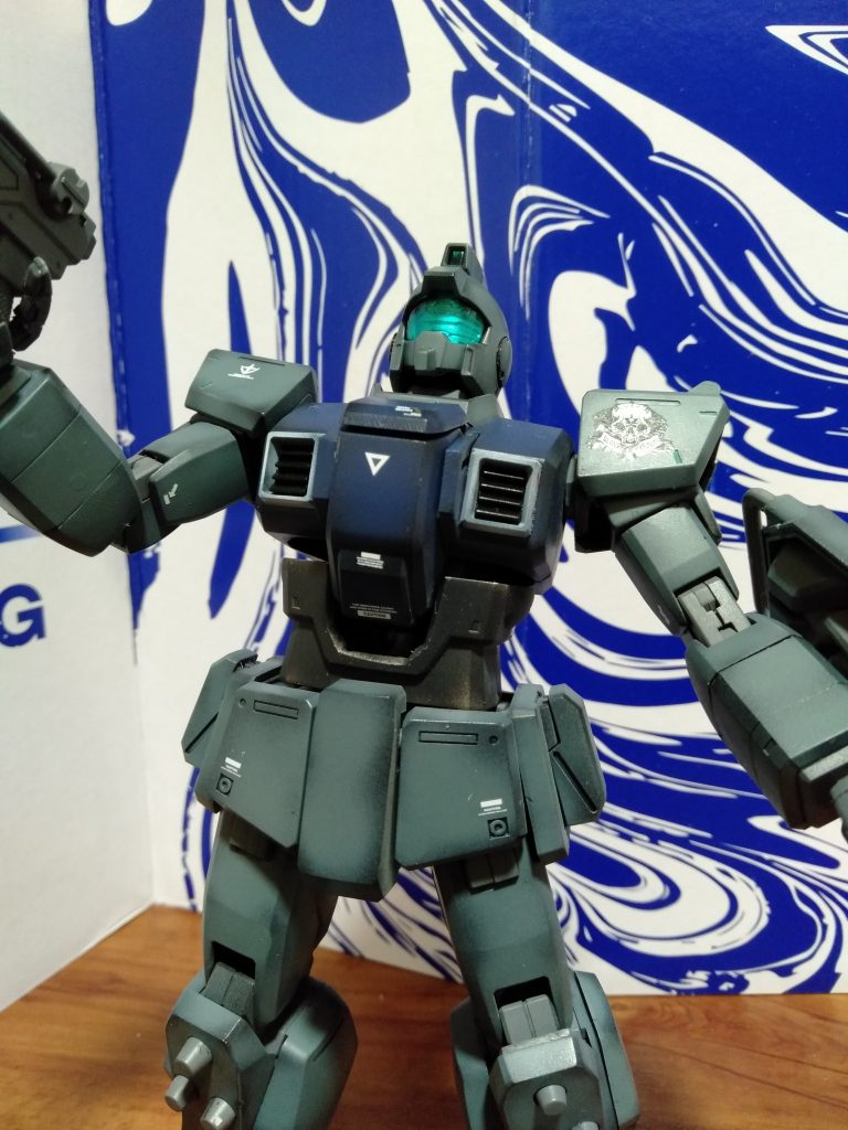 最近の模型の様に動かせるように（笑）