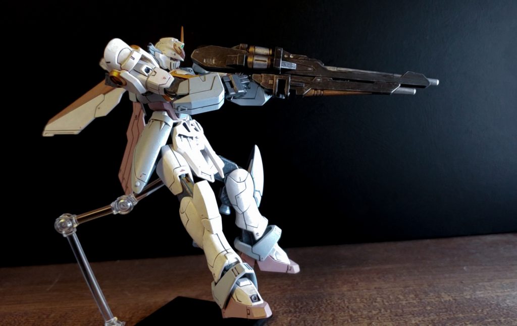 上の写真の平手もですが、ハンドパーツはコトブキヤさんのハンドユニット ノーマルハンド・ネオを使用しています。