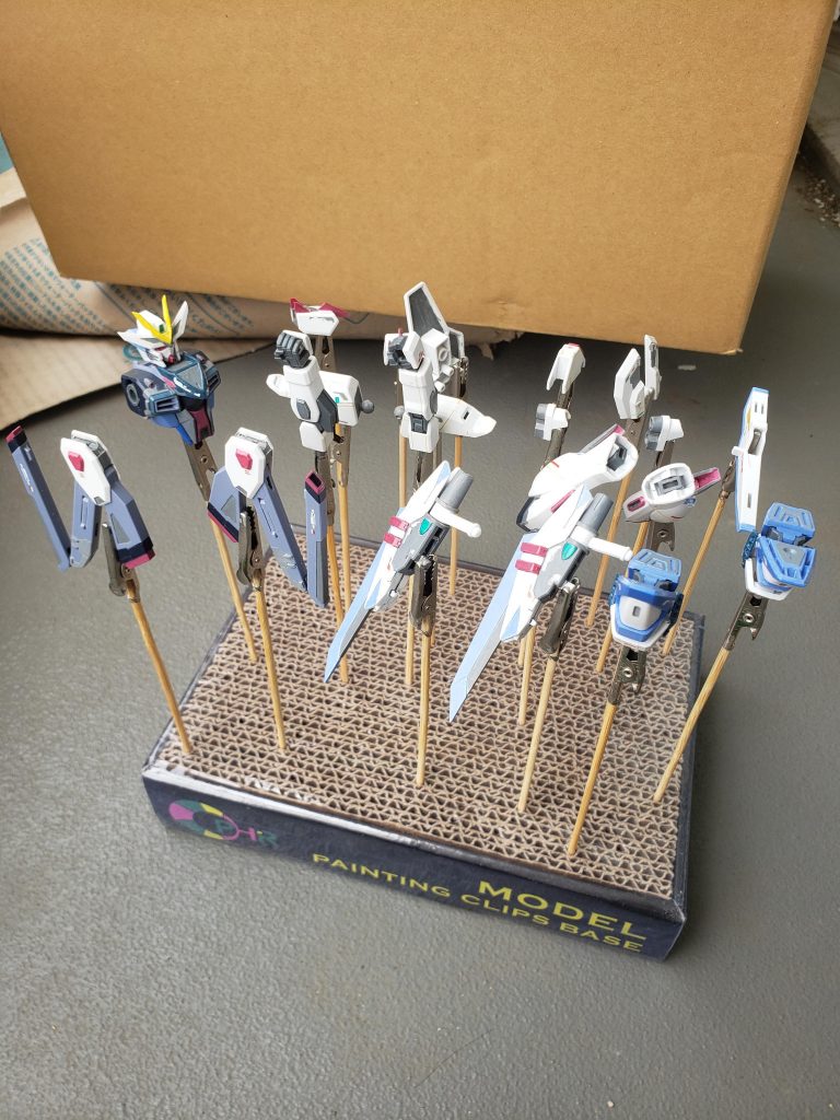 塗装、デカール貼りからの艶消しトップコートで仕上げ。