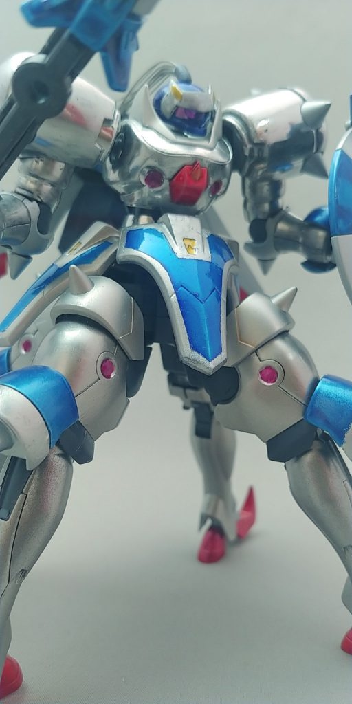 上半身はガンマカメッキを塗ってみましたが、ん~ザッツ雑w