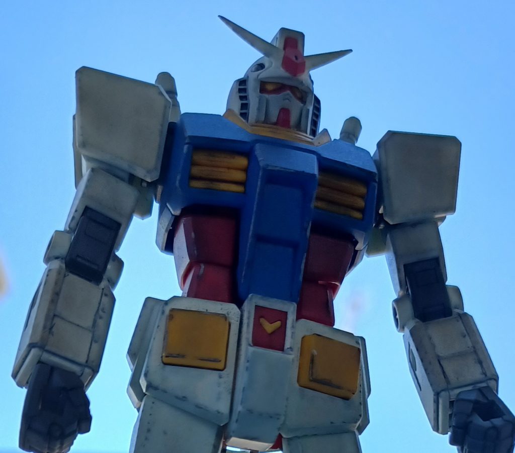 青空撮影を試みるものの電線やら邪魔なものが写り混み上手く行かない💧