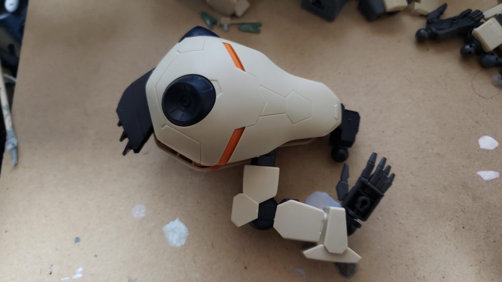 1/100リベイクのサブアームは今作の最重要パーツでした