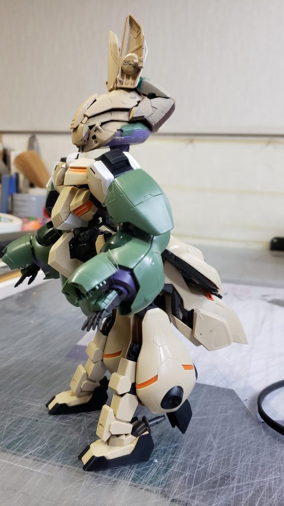 当初グシオンとリベイクだけで仮組みした状態これじゃない感がすごい……