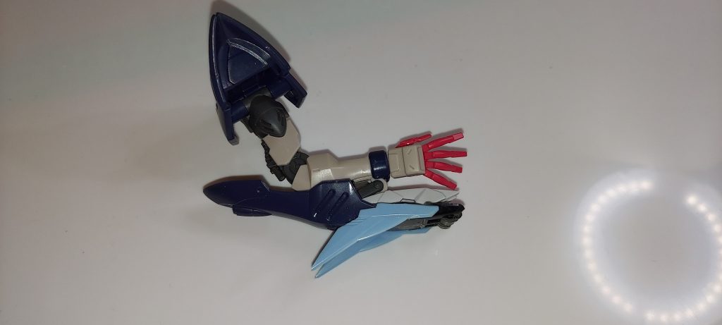 腕カバの変形行程