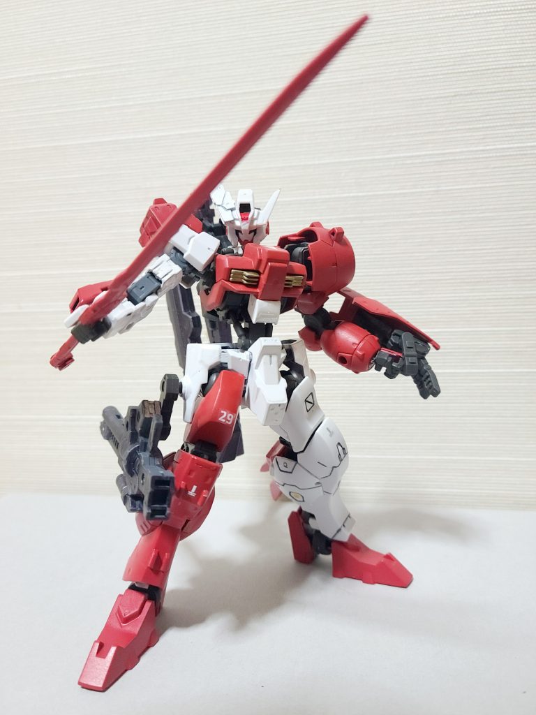 γナノラミネートソード改!改になった理由は30MM世界の技術で作りなおされため。威力は少々劣りますがエネルギー効率が格段に良くなっており、ケーブルの接続が不要かつ継続時間が長くなったのが特徴(という設定)