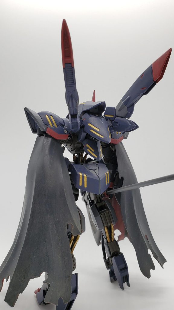 背面マントはウェザリングマスター、フレームはMr.ウェザリングカラーで汚しています。