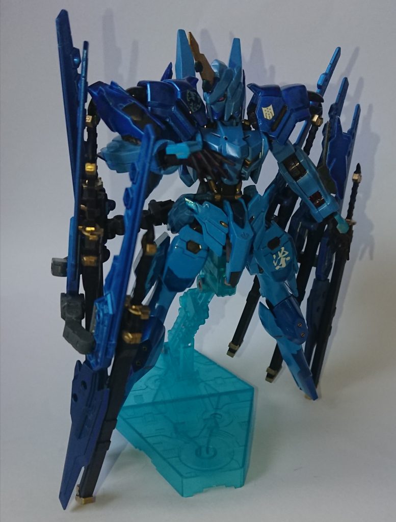 バインダーは複数のジョイントで繋げていますが、長さも枚数も足りないのでシールドとして使うには写真が限度です。