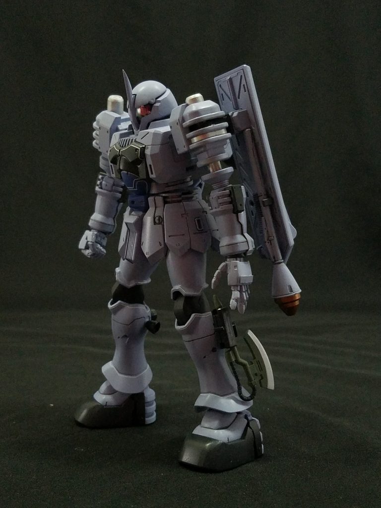 腕部のギミックであるシリンダー伸縮機構もバッチリ。