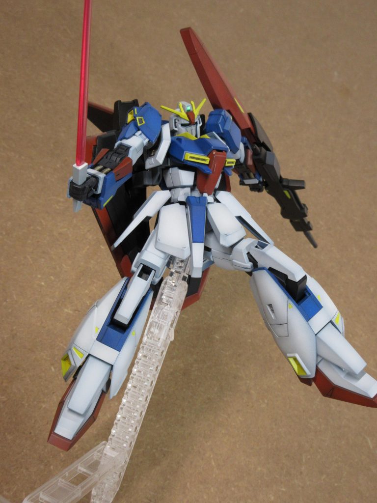 ハイメガもアニメカラーで塗装してます、いつも通りグラデ塗装してます