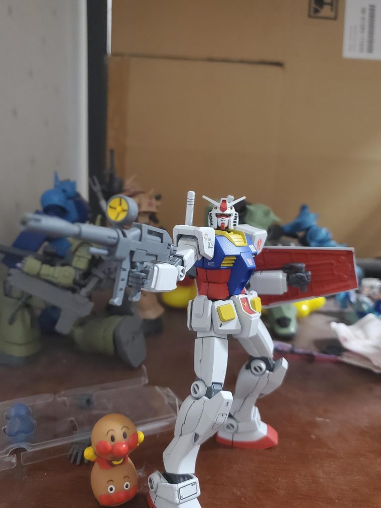 ビームライフル構え。