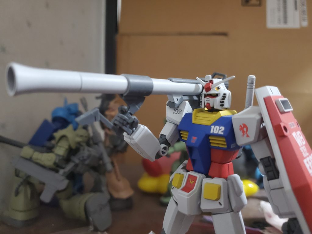 ハイパーバズーカもホワイトのカラーにしました。