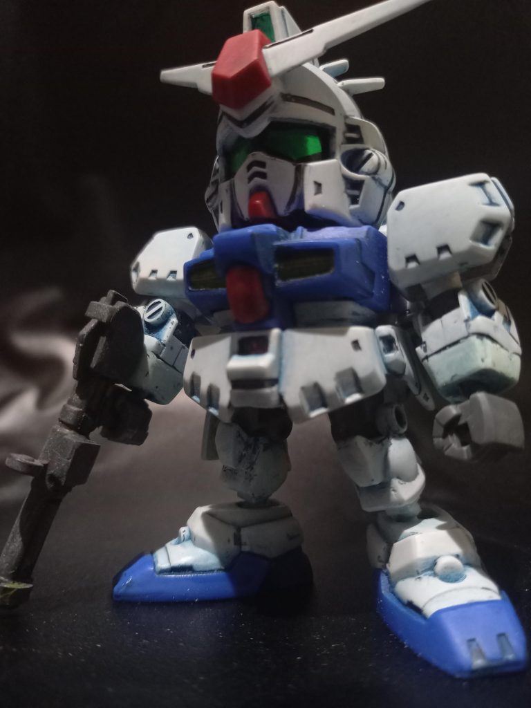 中の人。手足長め。