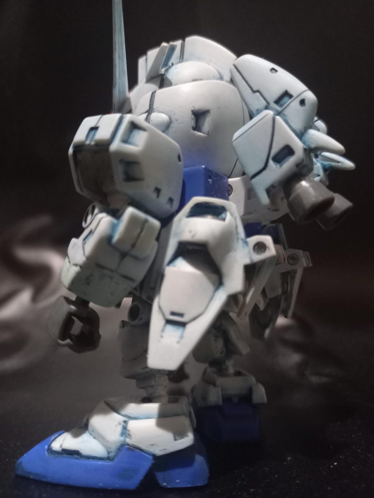 薄くオフホワイト塗ってウェザリングカラーのシェードブルーでウォッシングしたラムネカラー