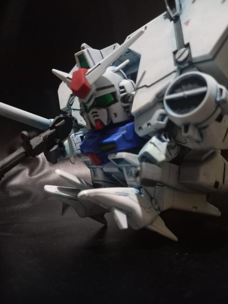 ステイメンはバズーカをまっすぐ持てるようにパテで腕延長