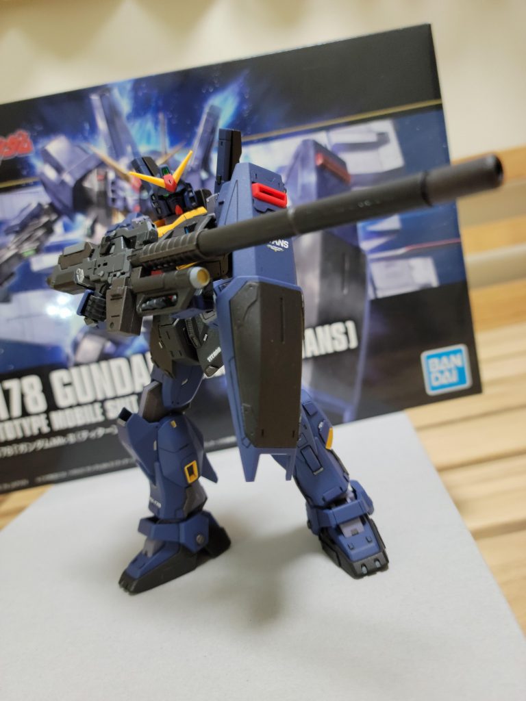 と言うことで、またまたシステムウエポンキット購入。ロングビームライフル持たせてみました。期待してたほどの効果は…? う~ん。