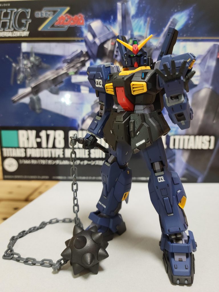 メイン写真です。カッコよ!!自画自賛!! この平手を使ったポーズは、ガンダムベースの展示プラモがしてたんです。もちろん平手買いました(散財)。