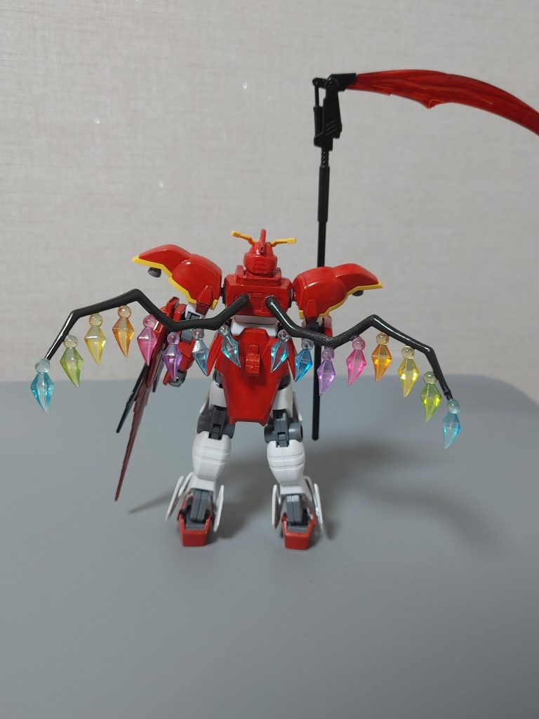 バックパックの代わりにフランドールスカーレットの羽を差し込みました。この羽によりデスサイズはフランドールになります。もちろん飛ぶことも可能です。羽はネンドロイドフランドールの物を使いました。