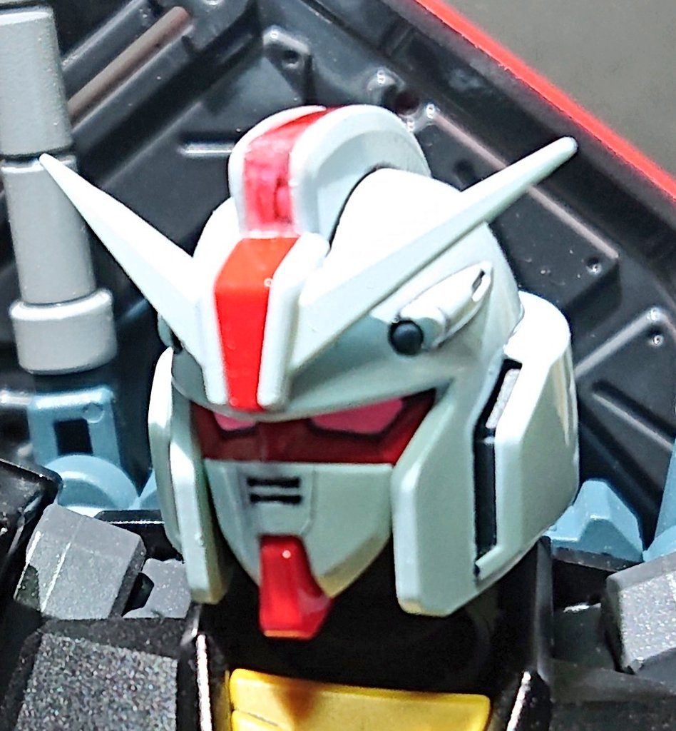 付属の設定資料のスケッチにあったフレキシブルカメラもランナーとプラ板で再現してます～