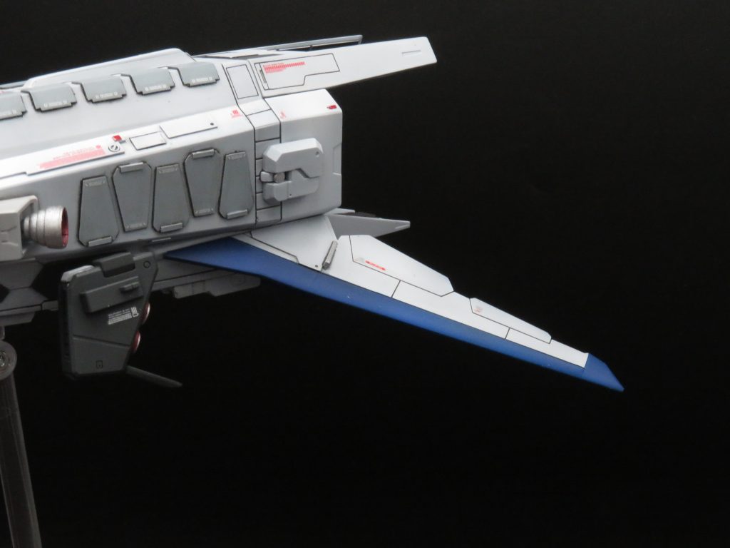 翼はエールストライカー、フォースシルエットの翼を移植してます