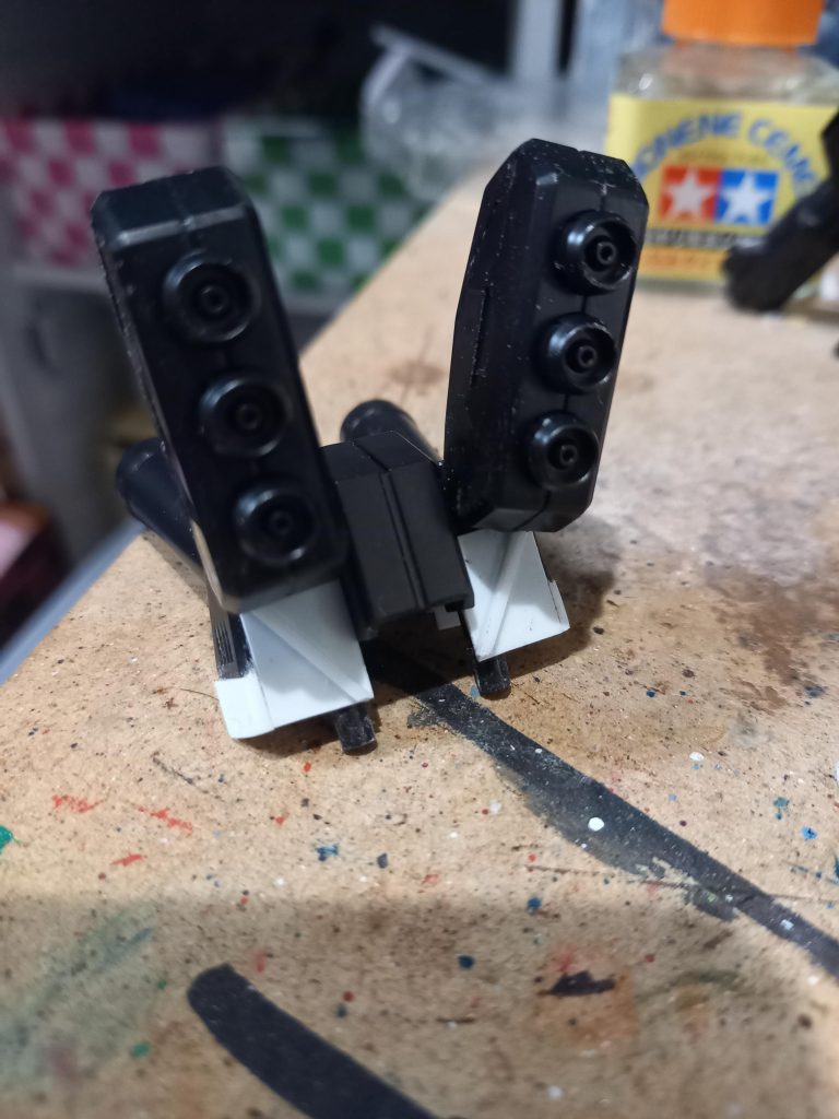 プラバンで囲って完了。