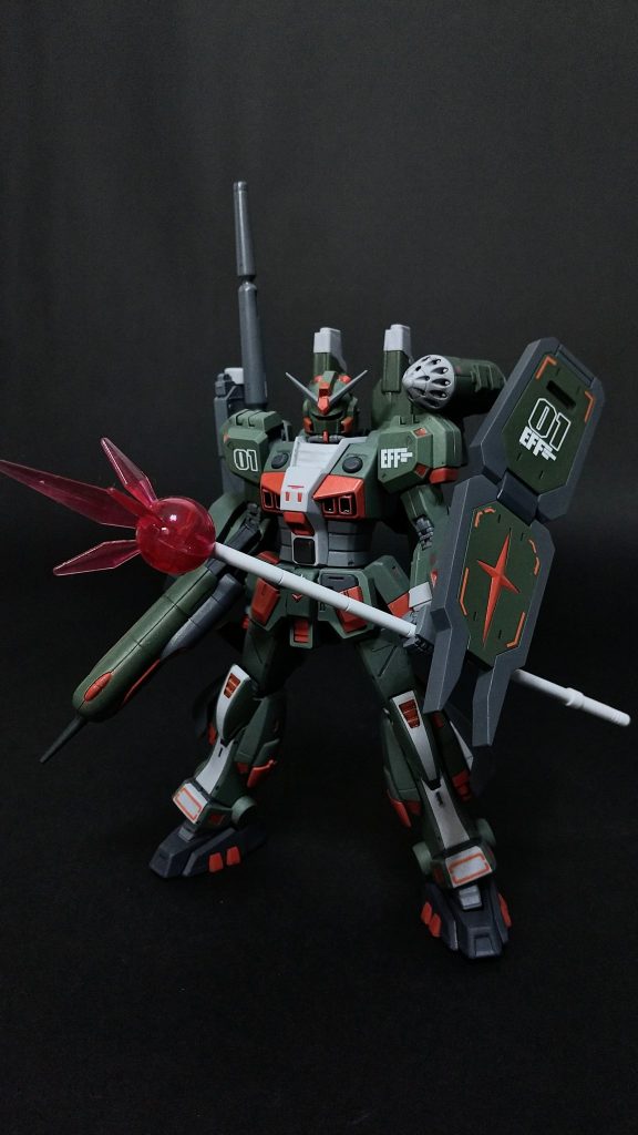 フルアーマー時にはビームジャベリンも装備してますフルアーマーには長い格闘武器が合う!