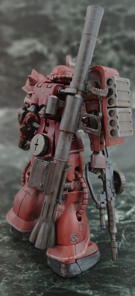 合わせ目消しと部分塗装をしてスス多目のウェザリングをしてみた