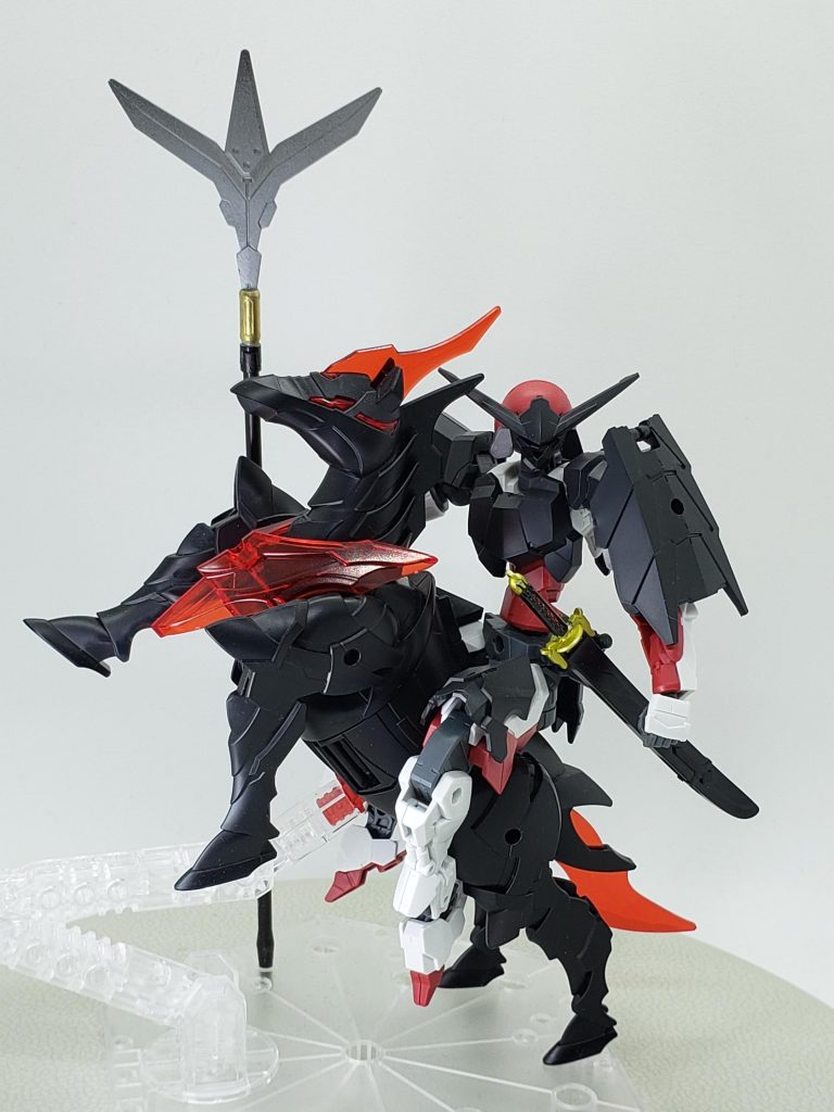 張スティックの槍。信長のへし切長谷部。