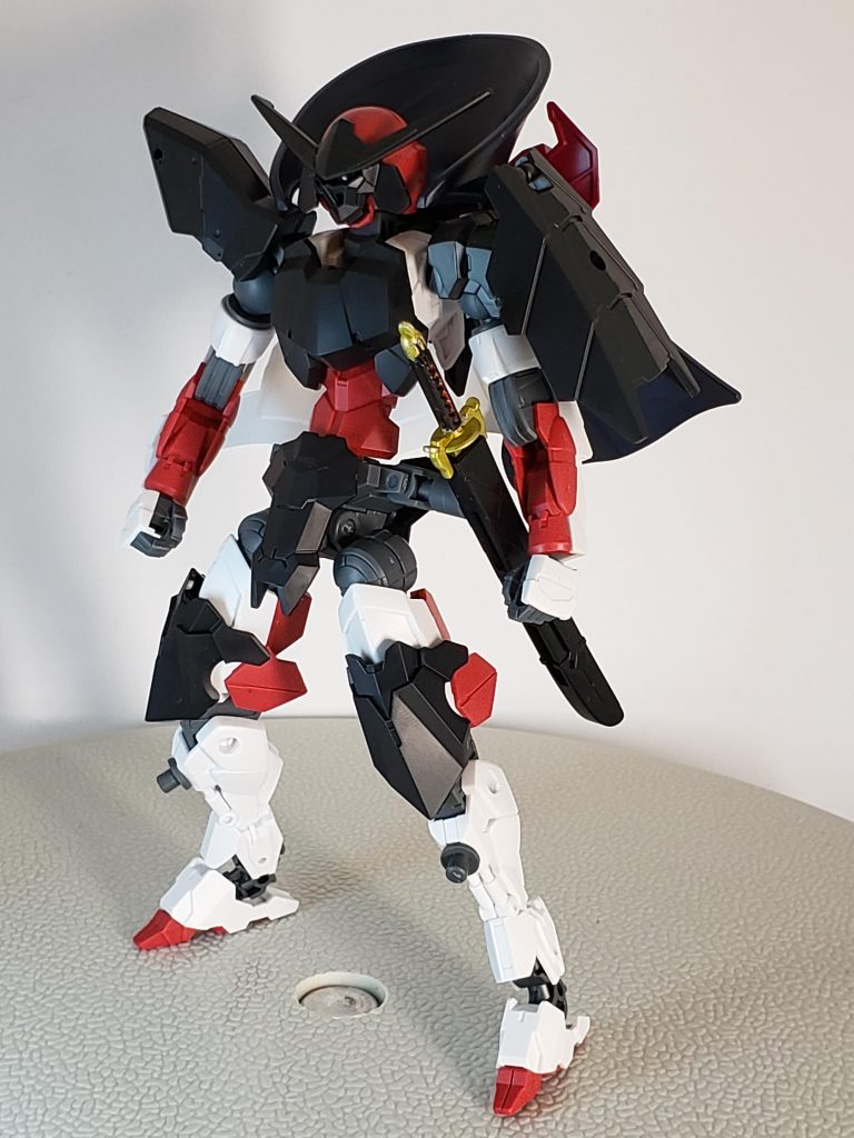 中の人はマント装備させるハズでした