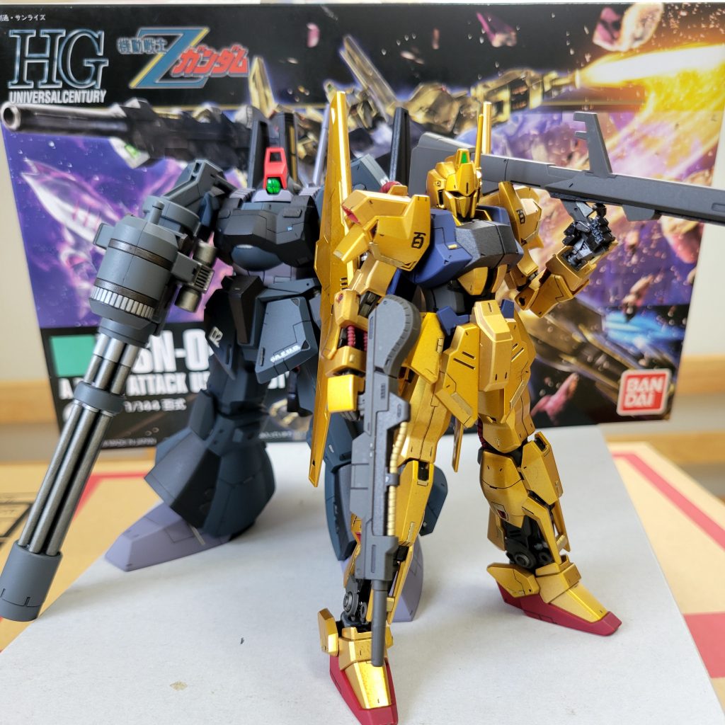 リックディアスと一緒にパシャ!この組み合わせは、それぞれを引き立てあいますね。リックディアス、もう一体くらい並べたくなります。