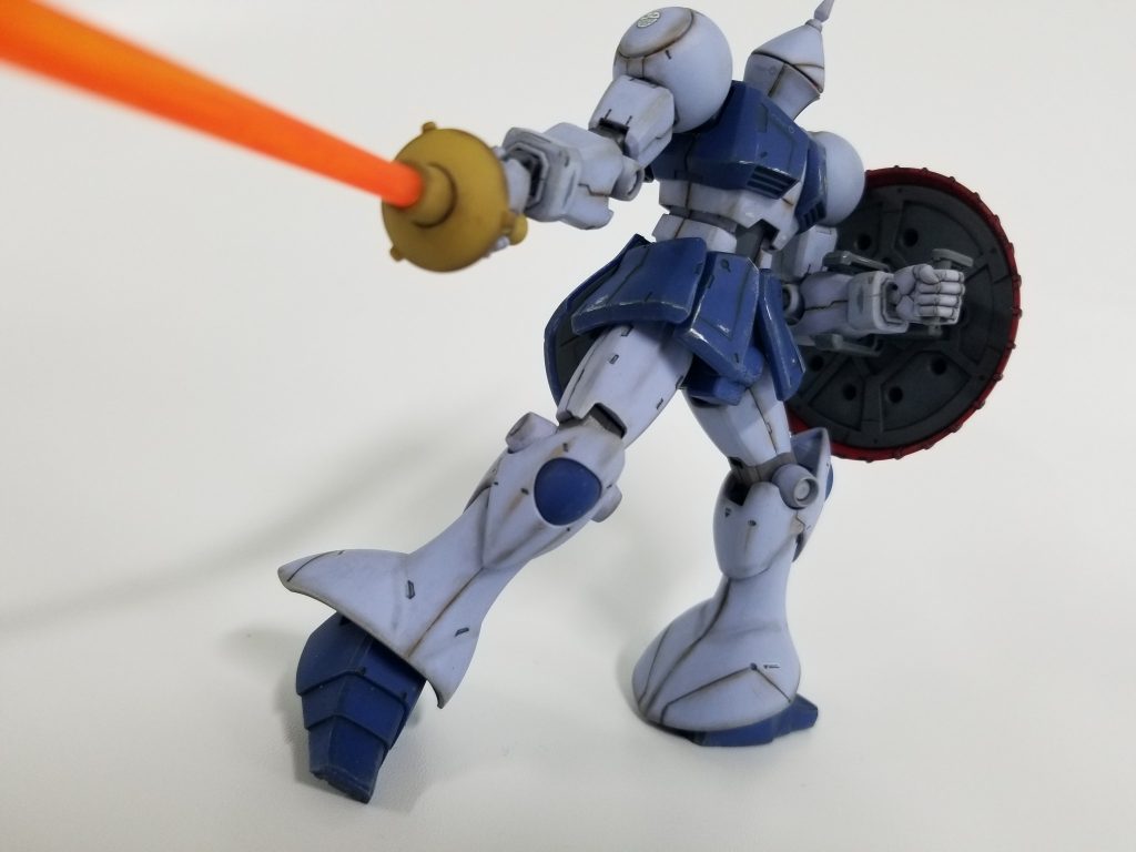 ビームサーベルは蛍光レッド（っていうかオレンジ）で塗装