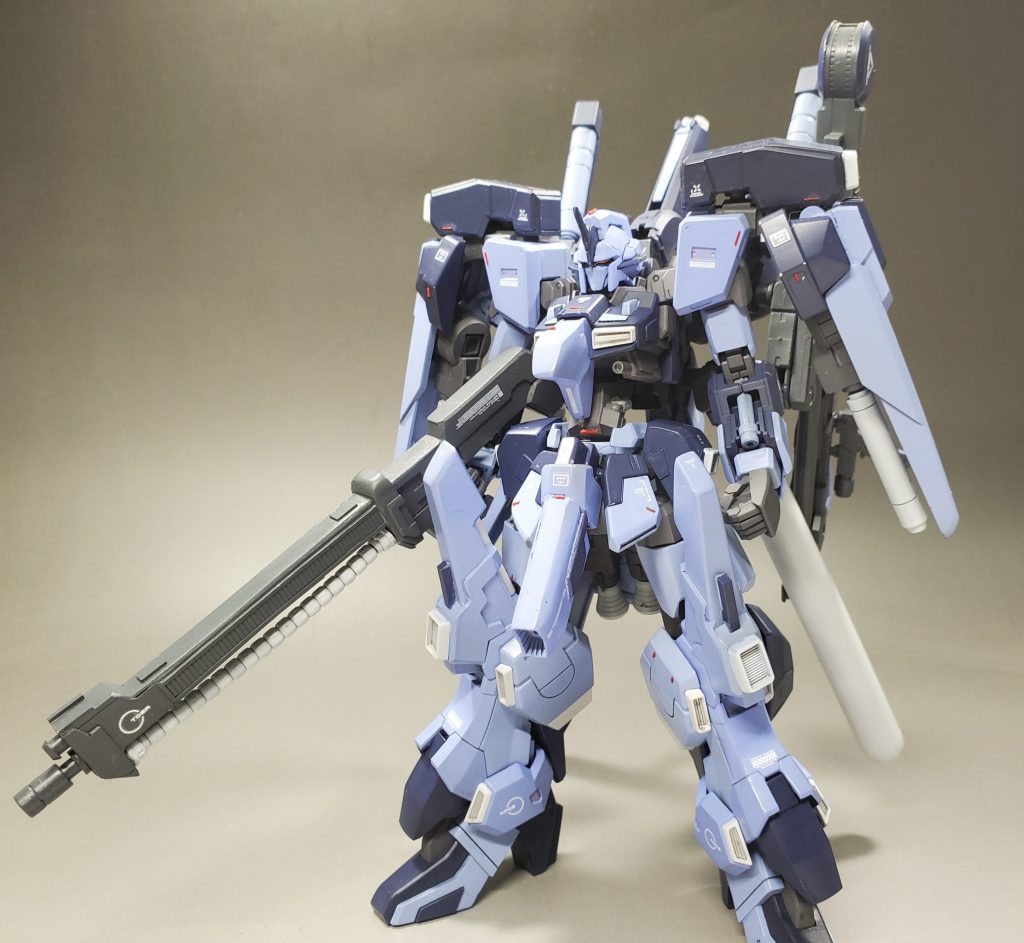 正面。UCで言うところ第三世代機体のような高性能だが大型化した機体を目指してミキシング。リッターの四肢が大きくとてもよき。リッターの足無限に欲しい。