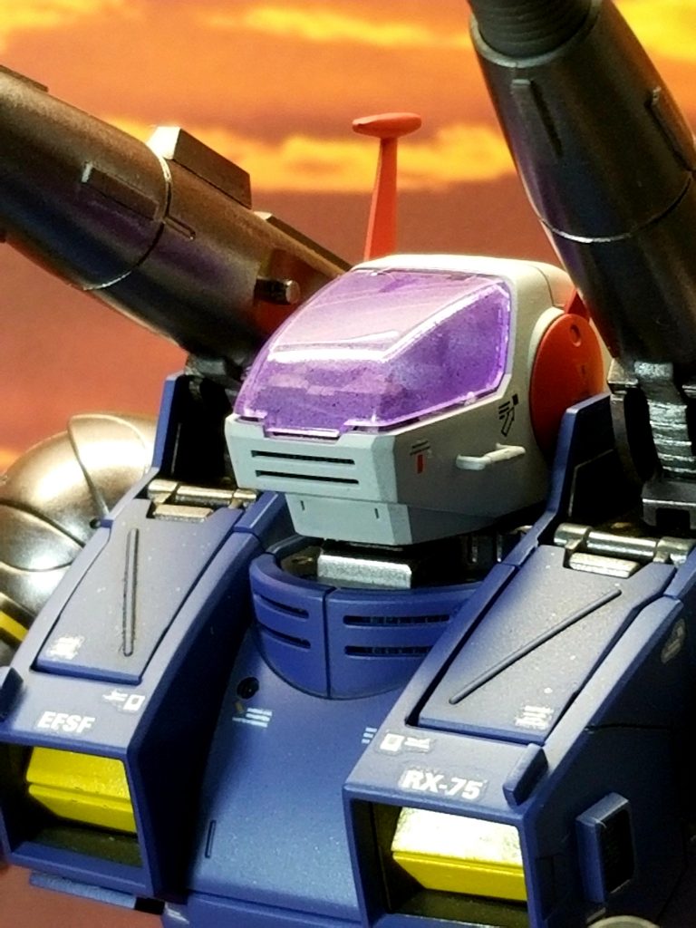 とはいっても頭部のハシゴとか胸部のフィン状パーツ類をちょこまか着けたりしただけなんですが(笑)因みにコックピットには誰もいませんw