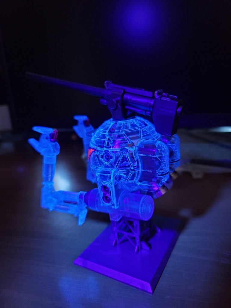 電飾無しでも 光る 材料の 進化 恐るべし