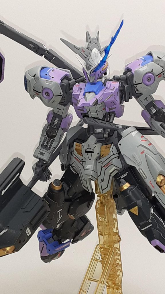 個人的に好きな機体だったので劇中のも入れつつ自分流にアレンジした作品です。学んだことを今後にも生かしていきたいです。