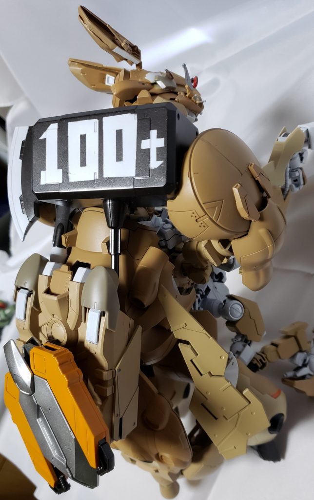 フル装備 HG百里のウェポンラックブースターがグシオンのウェポンマウントラッチに無改造でハマったのなんか嬉しい