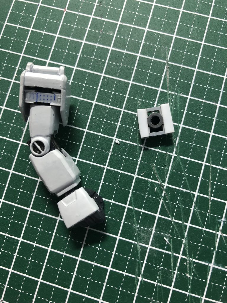 腕のパーツ作成し復元することに。何とか形になりました。