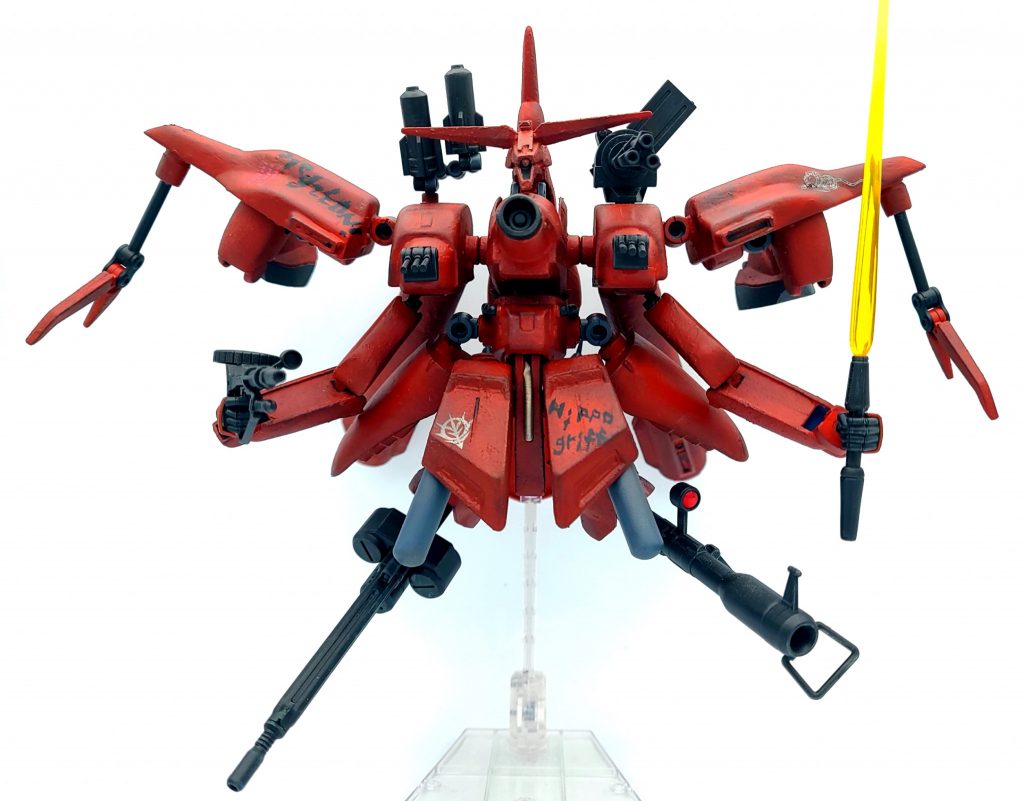 1/144という設定で、ジオン残党らしさを出すために実弾メインの武装です。