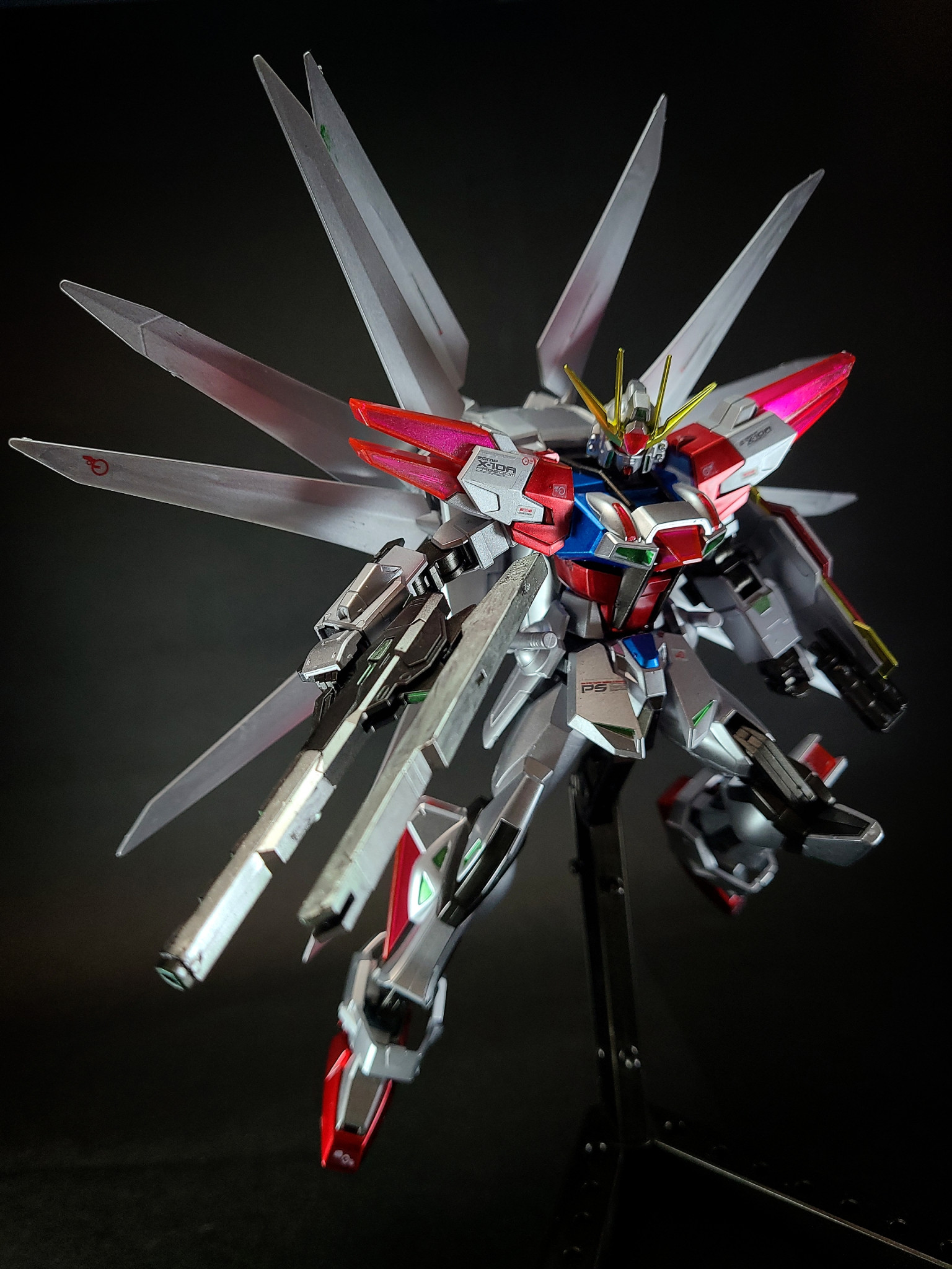 HG 1/144 ビルドストライクギャラクシーコスモス 塗装品 - プラモデル