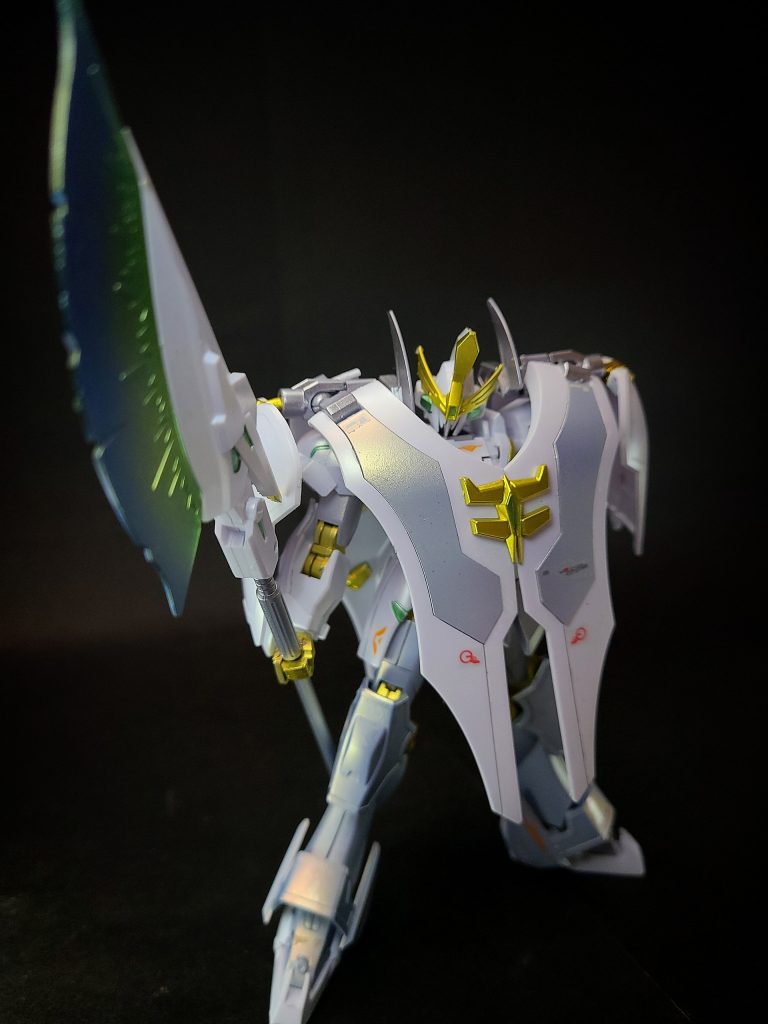 HG ガンダムリヴランスヘヴン–2枚目/制作者：鈴木　克海