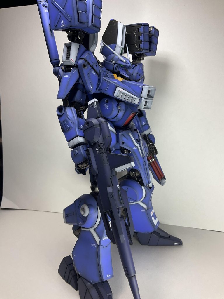 サイド2踵のモールド削ってメタルパーツつけようと思ってたんですが忘れれましたってか材料がない…後で買てきて取り付けます