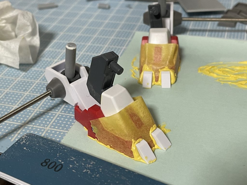 足周りもだいたいプラ板REのポリキャップと4mmプラ棒でバンカー