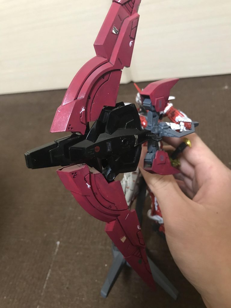 ジオニックソード改アローフォーム単発のビームキャノンこちらも重すぎて手で支えない台座が倒れるジオニックソード改を使った結果後一歩の所で腕が壊れてしまいロンメルには負けてしまう