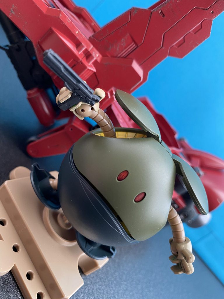 「片方の目で過去を見て、もう一方で今を見ていた。目に見えてるモンだけが現実じゃない。……そう思ってた」　銃だって使うさ、賞金稼ぎ(カウボーイ)だからな。